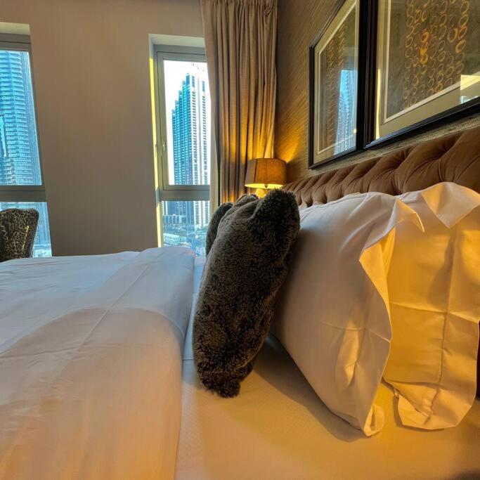 Apartment First Class 1br With Downtown Boulevard View Dubai